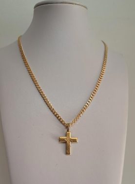 9 ct Yellow Gold side engraved cross